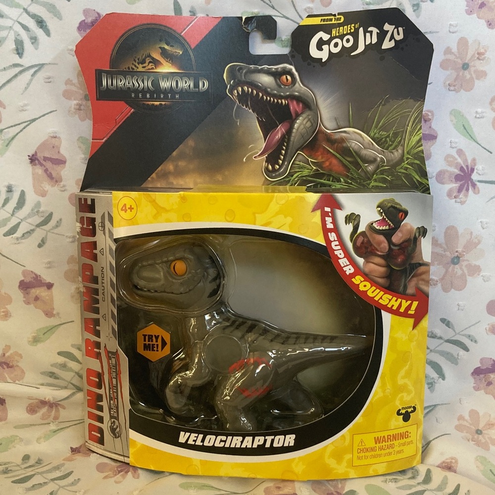NEW- Heroes of Goo Jit Zu Jurassic World Rebirth VELOCIRAPTOR